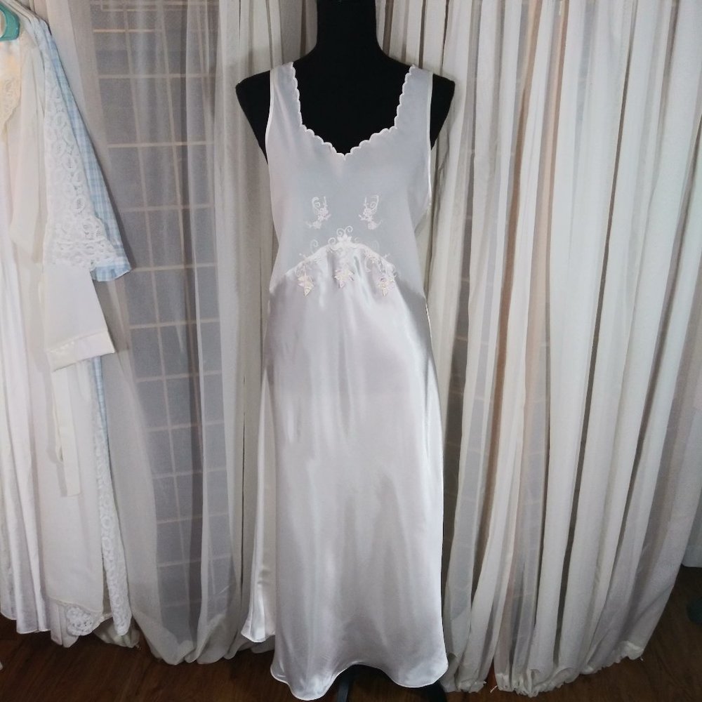 Intimo Amore Vintage Full Length Nightgown